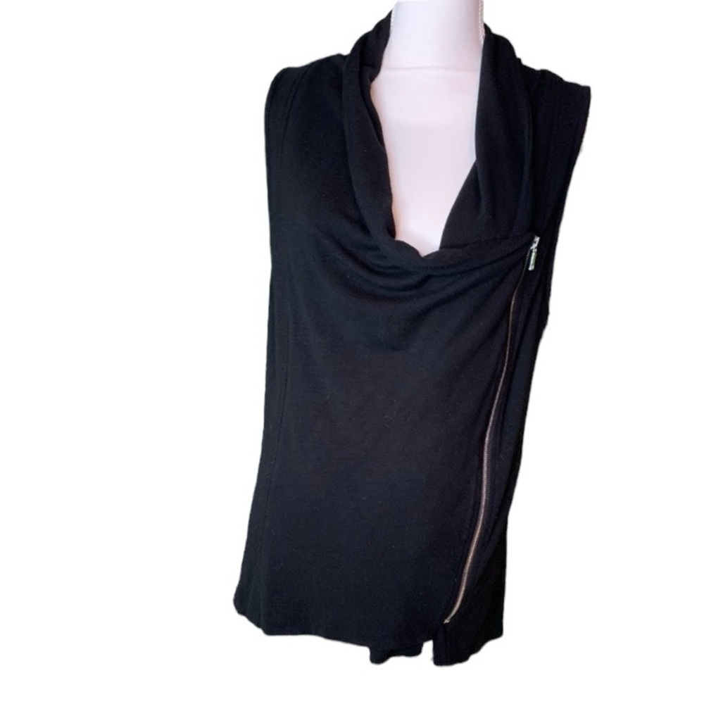 Fifteen Twenty Red 23 Black Draped Asymmetrical Zip Vest Tunic Women’s S
